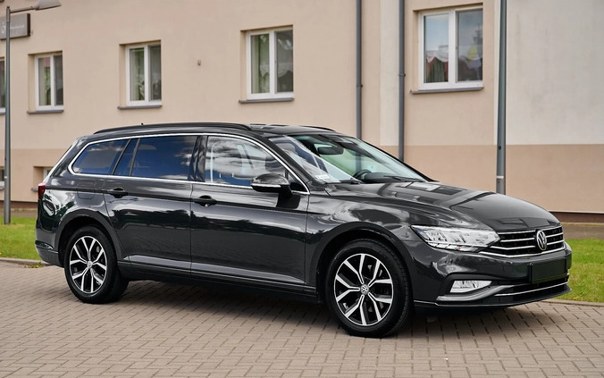 Volkswagen Passat cena 74800 przebieg: 189200, rok produkcji 2020 z Wąsosz małe 781